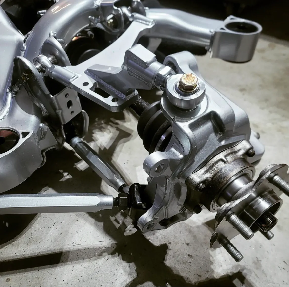 Nissan 350Z/370Z Infiniti G35/G37 Rear Upper Control Arms - Image 5