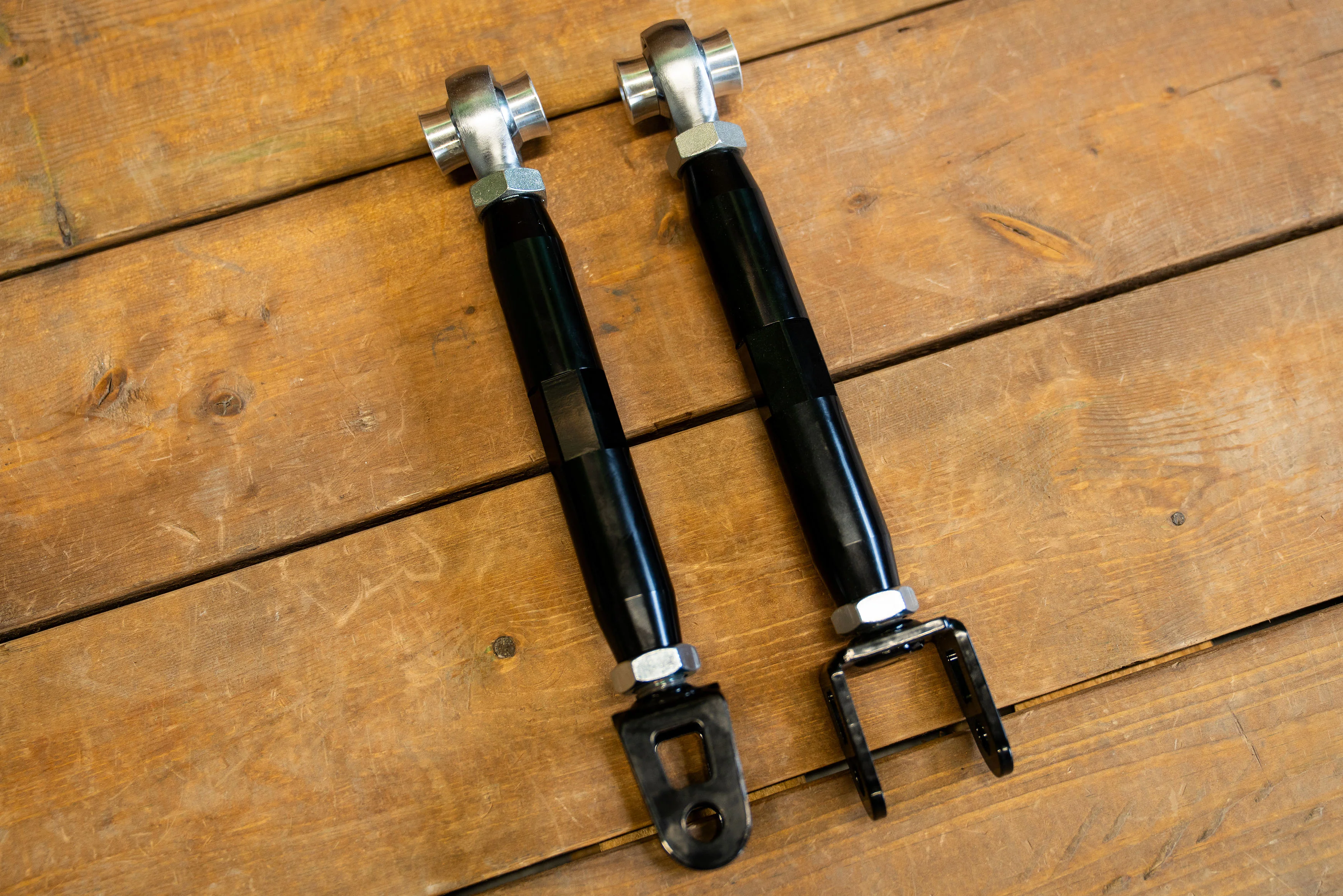Nissan 350z/ Infiniti G35 Rear Arm Bundle - Image 3